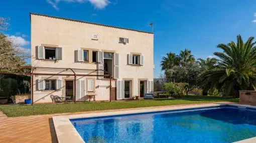 Enchanting family country house finca with beautiful pool and large garden in Establiments