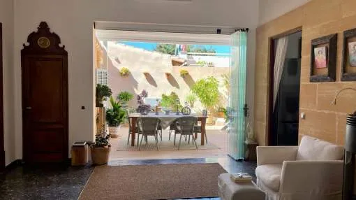 Charming house with rental license in Colonia Sant Jordi. Great investment potential Charming house with rental license in Colonia Sant Jordi. Great investment potential
