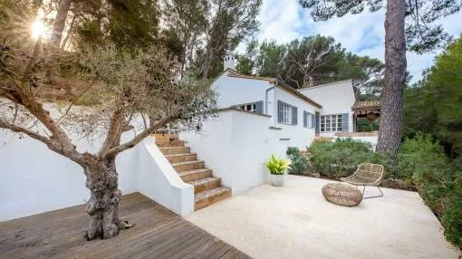 Recently refurbished luxury villa with guest house and garage in Cala San Vicente, Pollensa