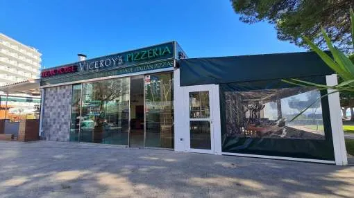 Restaurant premises located just steps from the sandy beach of Palmanova Restaurant premises located just steps from the sandy beach of Palmanova