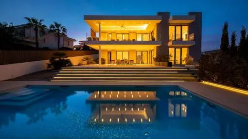 New villa in Nova Santa Ponsa with unbeatable panoramic views.