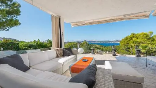 Beautiful sea view villa in walking distance to the beach of Santa Ponsa Beautiful sea view villa in walking distance to the beach of Santa Ponsa