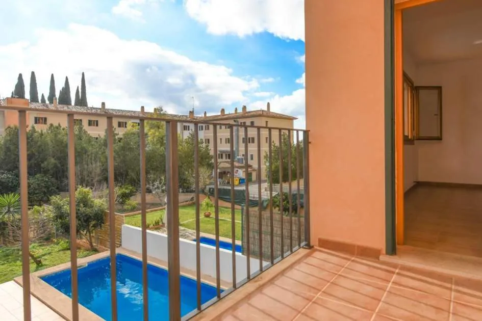 Wonderful and quiet duplex with private pool in Calvia village.