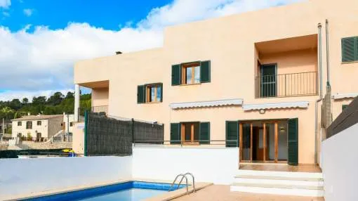 Wonderful and quiet duplex with private pool in Calvia village.
