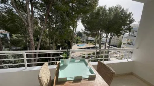 Refurbished apartment in a nice community with parking and pool in Cas Catala for sale
