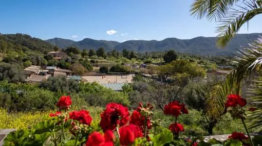 Beautiful finca with panoramic views in Calvia Village.