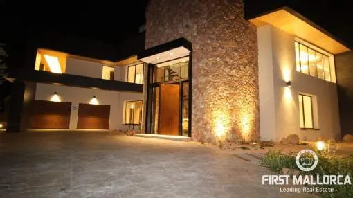 Exclusive, move-in-ready designer villa in Sa Ràpita