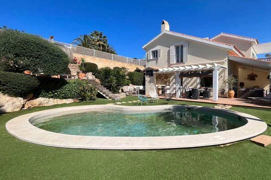 Charming villa in an exclusive residential area in Nova Santa Ponsa