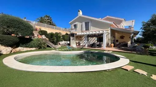 Charming villa in an exclusive residential area in Nova Santa Ponsa