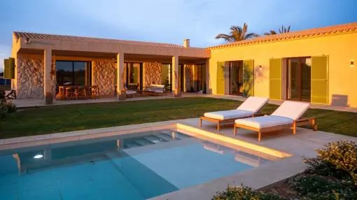 Beautiful Finca ready to move in only 2 km from the beach of Sa Ràpita and es Trenç. Beautiful Finca ready to move in only 2 km from the beach of Sa Ràpita and es Trenç.