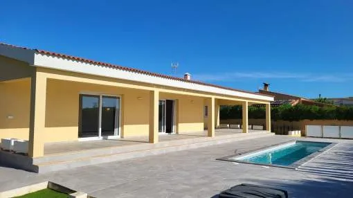 Newly Built Bungalow with Pool in Quiet Sa Ràpita Location