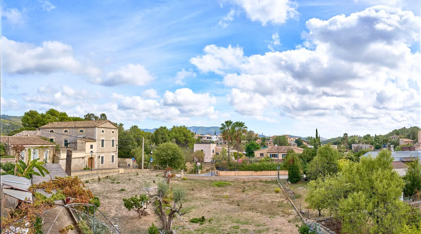 Sunny land plot located in the charming village of Es Capdella, 5 minutes walking distance to the centre Sunny land plot located in the charming village of Es Capdella, 5 minutes walking distance to the centre