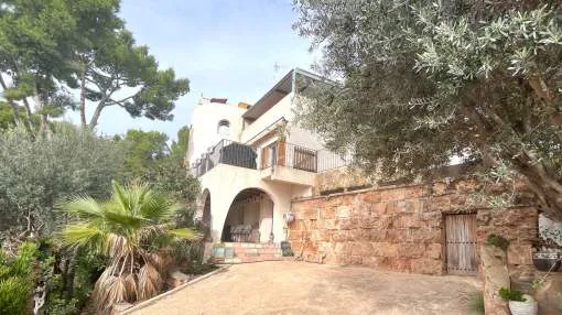 Fantastic luxury villa in Paguera with sea views and close to the beach Fantastic luxury villa in Paguera with sea views and close to the beach