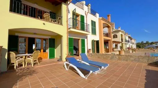 Incredible apartment located in front of the beach in Sa Rapita. Incredible apartment located in front of the beach in Sa Rapita.