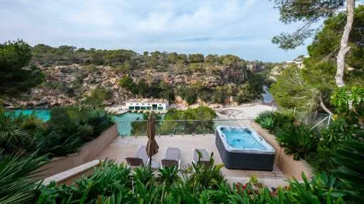 Spectacular townhouse with ETV license on the seafront in Cala Pi Spectacular townhouse with ETV license on the seafront in Cala Pi