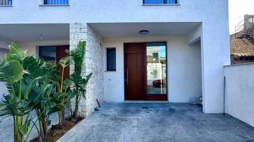 Stunning brand new luxury semi detached house in Marratxí. Stunning brand new luxury semi detached house in Marratxí.