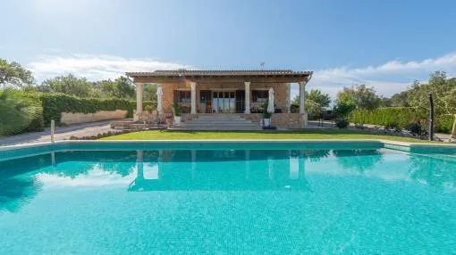 Finca for rent with pool and open views in Sineu Finca for rent with pool and open views in Sineu