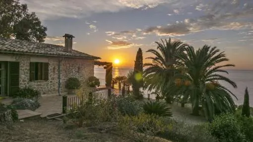 Traditional Mediterranean finca in a treasured location. Traditional Mediterranean finca in a treasured location.