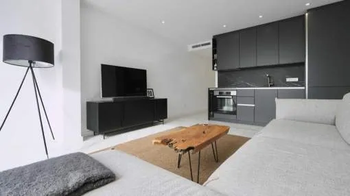 Apartment with sea views and direct access to Puerto Portals
Deep Down Apartment with sea views and direct access to Puerto Portals
Deep Down