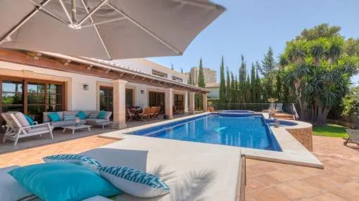 Palmanova family villa close to beach Palmanova family villa close to beach