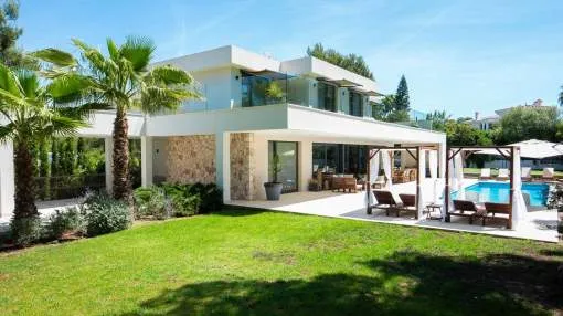 Exceptional south facing villa in Santa Ponsa for short term available. Exceptional south facing villa in Santa Ponsa for short term available.