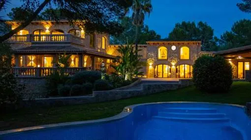 A Truly Unique Renovated Rustic Finca with Exceptional Elegance in Algaida A Truly Unique Renovated Rustic Finca with Exceptional Elegance in Algaida