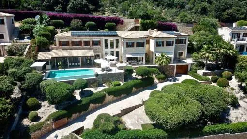 Exclusive luxury villa with sea views in a prime location on the Pollensa golf course Exclusive luxury villa with sea views in a prime location on the Pollensa golf course