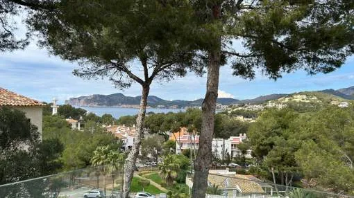 Charming Beachside Townhouse with Incredible Potential, just steps from the sand and "Chiringuito" Charming Beachside Townhouse with Incredible Potential, just steps from the sand and "Chiringuito"