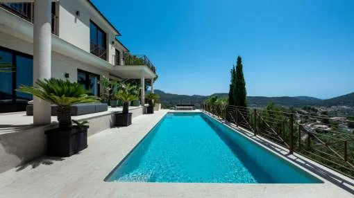 Spacious, relaxing sea view house in Puerto de Andratx