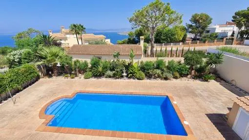 Bright Sea View Villa with Pool and Great Potential in Bahía Grande