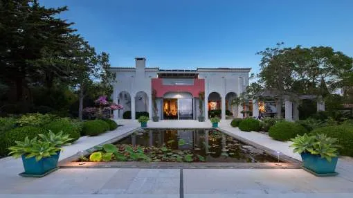 Impressive property with panoramic views in Son Font
