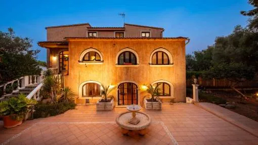 Spacious Sea-View Mediterranean house with Pool and Guest House in Genova