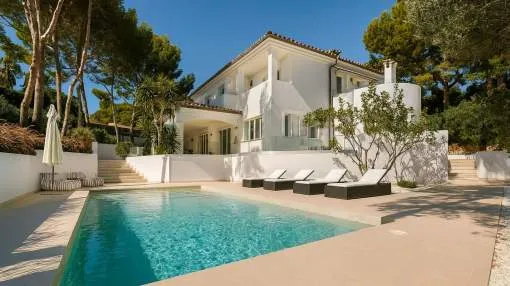 Sunlit contemporary villa in Nova Santa Ponsa near Port Adriano