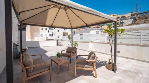 Sophisticated New Penthouse in the Heart of Palma with Private Roof Terrace, Indoor Pool, and Sauna
