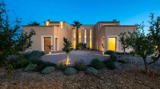 Exclusive villa in Sencelles with views of the Serra de Tramuntana and private pool