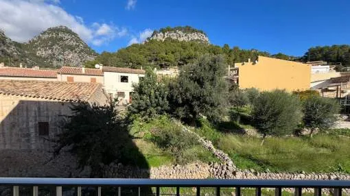 Your retreat in Caimari: apartment with no neighbors and mountain views.