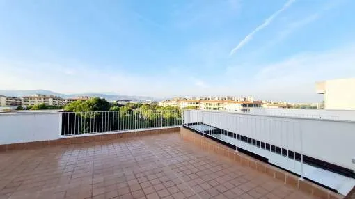 Exclusive Penthouse with Large Roof Terrace and Two Parking Spaces in Son Cotoner, Palma.