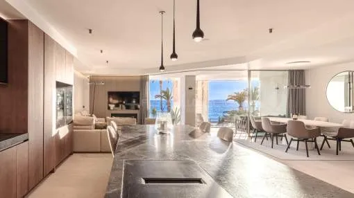 First sea line Luxury apartment in Portixol.