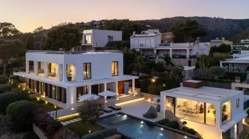 Luxury villa in Costa d’en Blanes with spectacular sea views