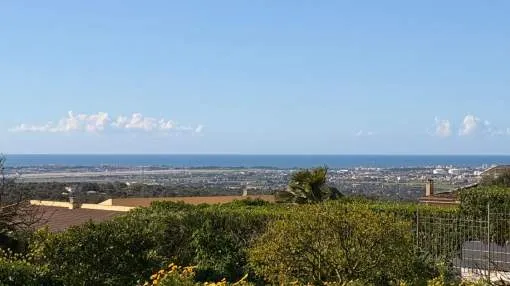 Build your dream home with views of Palma Bay
