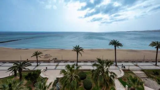 Prime Seafront Apartment on the 1st Line of Portixol Beach, Palma Highly Sought-After Residence in a Premium Location