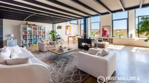 Unique Loft-Style Property with Spectacular 360° Terrace Views in Genova
