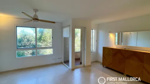 Charming Apartment for Rent in Cala Llombards