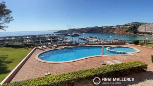 Sea View Apartment with Terrace in Voraport near Port Adriano