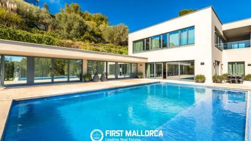 Superbly luminous modern family villa in Son Vida