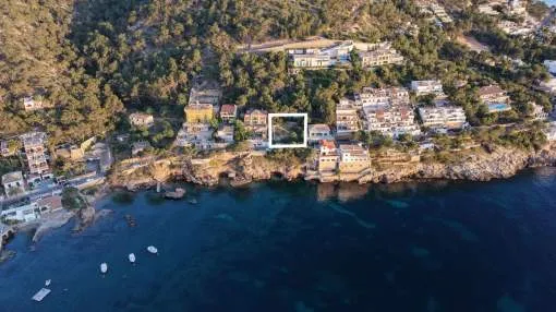 Unique First-Line Plot with Approved Project in Port Andratx