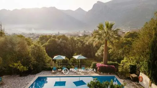 Mallorcan finca with maximum privacy, garden and pool in Sóller