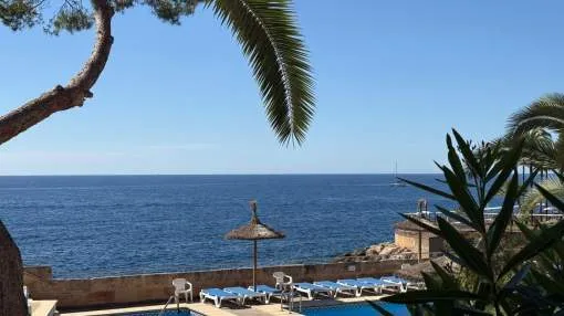 Frontline Sea View Apartment with 2 Bedrooms in Illetas with open sea views and direct Sea Access