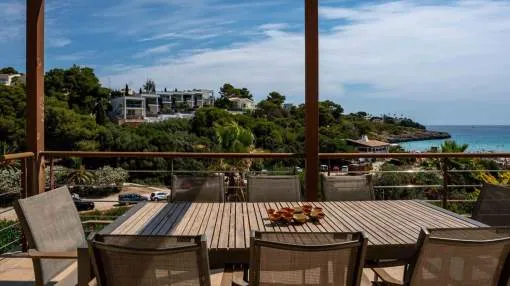 Renovated villa with an ETV rental licence in a prime beachfront location in Cala Anguila
