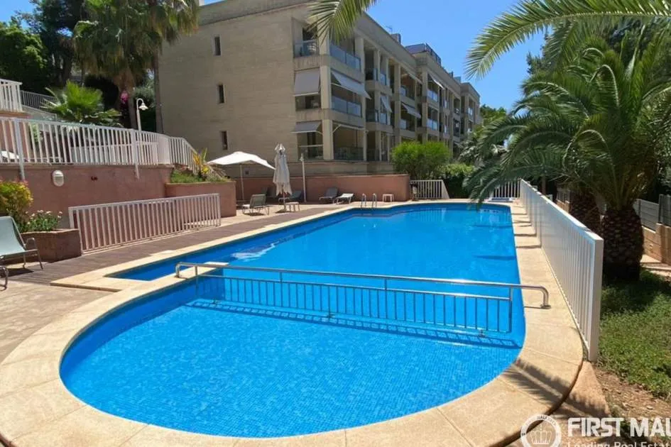 Bright and spacious groundfloor apartment in Bonanova